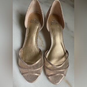 BADGLEY MISCHKA Belle - Rose
Gold Evening Shoes Peep Toe Kitten Heels - Size 6